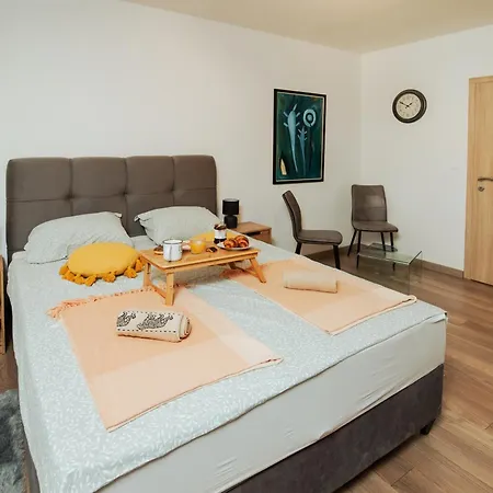 Apartman Petar Self Check In Osijek Exterior photo